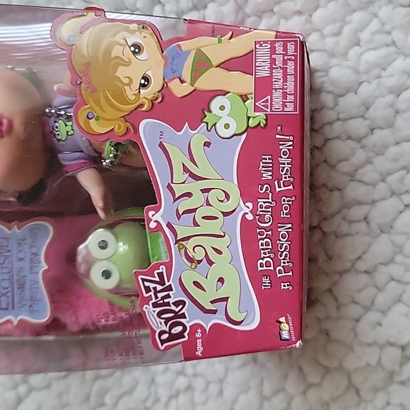 NWT BRATZ BABYZ YASMIN & PRETTY PRINCESS Doll Fashions & Flocked Pet Frog - Picture 4 of 11